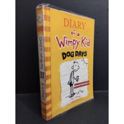 Diary of a wimpy kid dog days mới 80% bẩn bìa, ố, có chữ viết trang đầu HCM1712 Jeff Kinney NGOẠI VĂN