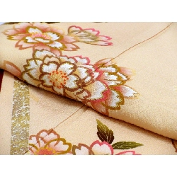 Kimono Furisode chế tác bằng vàng Yūzen - Hàng hiệu Chính hãng 875527