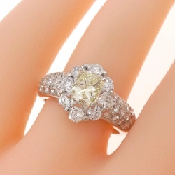 Nhẫn kim cương PT900 0.704CT 667492