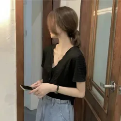ÁO NỮ  MÀU ĐEN MÙA HÈ XẾP LY CỔ CHỮ V  NGẮN TAY GIÓ NHẸ NHÀNG SIZE XL  792388