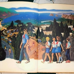 Sách vintage - THE SEASIDE "CHIDLREN'S REPUBLIC" - Vasily Golyshkin (Moscow, 1985) 470377