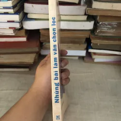 Những bài làm văn chọn lọc 995092