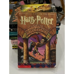 Harry Potter and the Sorcerer's Stone – J.K. Rowling 762775