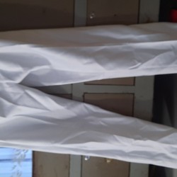 Vest cho chú rể màu trắng