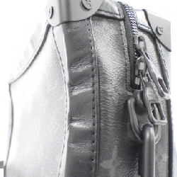 Túi đeo vai Louis Vuitton Monogram Eclipse Soft Trunk M44730 613702