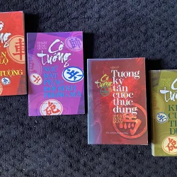 bộ sách "Thuật Dụng Quân" do tác giả Công Sĩ biên soạn