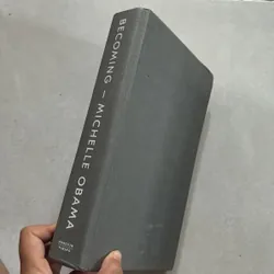 Becoming - Michelle Obama 720291