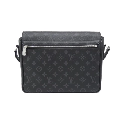 Túi đeo chéo Louis Vuitton Taiga Lama M30746 - Hàng hiệu Chính hãng 768751