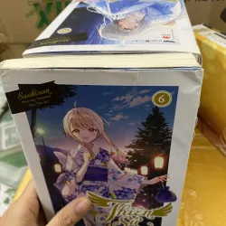 Thiên sứ nhà bên kèm 3 poster và phụ kiện 1039848