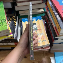 II Tập Truyện Ngắn: Không Hôn Vào Môi Em - Minh Hiền - 2012 698008