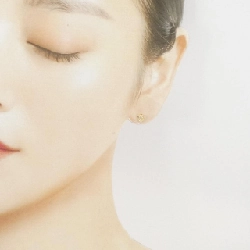 Bông tai kim cương hình trái tim Perlit Mikimoto 0.06CT - Hàng hiệu Authentic 845083