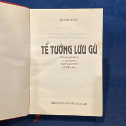 TỂ TƯỚNG LƯU GÙ, bản bìa cứng (XB 2001) 593511