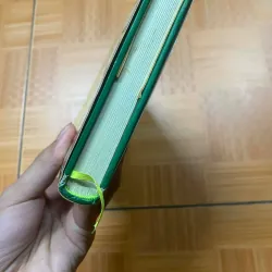 Lá nằm trong lá (bìa cứng) 702704