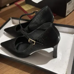 Giày elly size 35 màu đen cao gót 7cm 752424