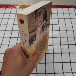 11 Tai Tiếng Hạ Gục Công Tước. Tg. Sarah Maclean. Người dịch Mokona 934955