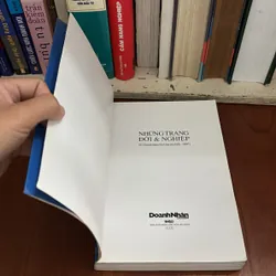 II Tựa sách: Những Trang Đời Và Nghiệp _ 81 Doanh Nhân Tiêu Biểu 2005 - 2006 607586