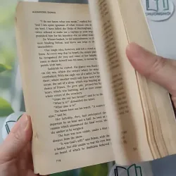 [MIỄN PHÍ BỌC SÁCH] The Three Musketeers - Alexandre Dumas 1027493