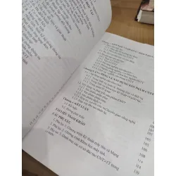 Công nghệ thông tin-Định hướng học tập, nghiên cứu và phát triển nghề nghiệp - TS. Nguyễn Văn Sinh, TS. Trần Mạnh Hà chủ biên