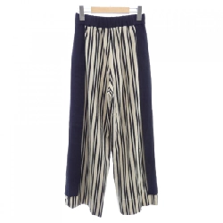 Quần ADORE - Hàng hiệu Authentic 822550