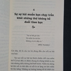 Sinh ra là một bản thể, đừng chết như một bản sao 335947