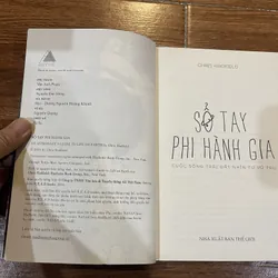 Sổ tay phi hành gia - Chris Hadfield (k4) 697800