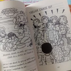 Dork Diaries 1021360