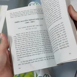 Các Triều Đại Việt Nam - Quỳnh Cư & Đỗ Đức Hùng 970263