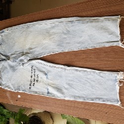 Quần Jean Rách, size M 