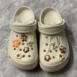 Dép Sục Nam Nữ NESTY Mã NE01 Kiểu Dáng Basic Đế Mềm Cao 4cm Chống Trượt - Tặng 9 Charm 3D