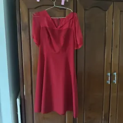 Đầm công sở sai M