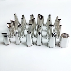 Bộ 24 đuôi bắt bông kem – Bộ dụng cụ làm bánh kem – Mã số 1035 336047