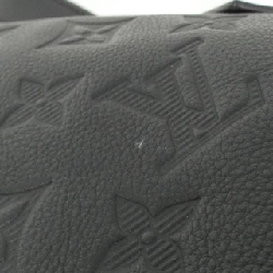 Túi bảo hiểm Louis Vuitton Monogram Shadow M46554 618518