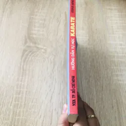 HƯỚNG DẪN TỰ HỌC KARATE  1011237