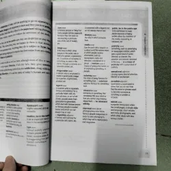 Read and Understand 2 - Giáo trình học tiếng anh cải thiện từ vựng 932220