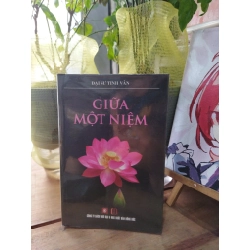 Giữa một niệm