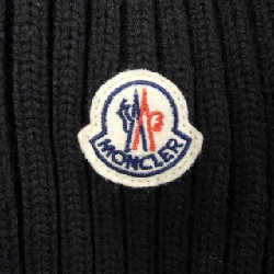 Áo khoác lông vũ MONCLER 642077