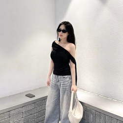 Áo lệch vai bèo tà 1 bên tay ngắn cá tính size M