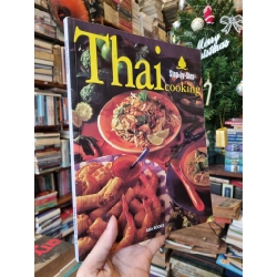 Thai Cooking Step-by-Step (Asia Books)