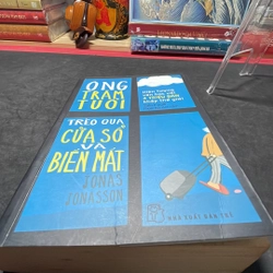 Ông trăm tuổi trèo qua cửa sổ và biến mất Jonas Jonasson 2013 mới 80% ố vàng 277090