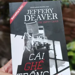 Cái Ghế Trống 1012762