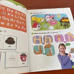 HỌC TIẾNG ANH Everybody up student book starter 539344