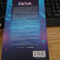 Giải mã ma trận vạn đơn 746042