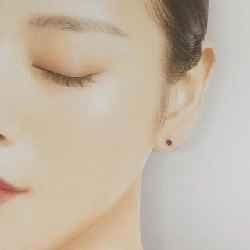 Bông tai Ruby K18YG 0.30CT - Hàng hiệu Chính hãng 868202