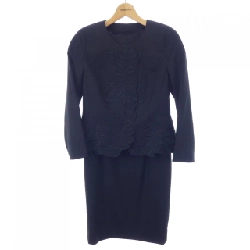 Bộ trang phục ESCADA