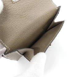 Ví Hermes Kelly Pocket Compact 079000CK 620448