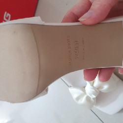 Dép nơ lụa màu trắng sz 39 sale sốc óc, dọn nhà nên thanh lý rất rẻ 12880