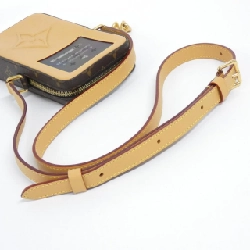 Túi xách mini Louis Vuitton Monogram Music Player Wearable Wallet M14063 - Hàng hiệu Chính hãng 767950