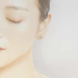 Bông tai kim cương hình trái tim K18YG 0.40CT - Hàng hiệu Chính hãng 870025