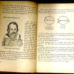 VŨ TRỤ VÀ ĐỜI SỐNG - PHẠM VIẾT TRINH 1027720