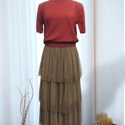 [Mới] Áo len dệt kim cổ tròn tay ngắn mà đỏ cam
